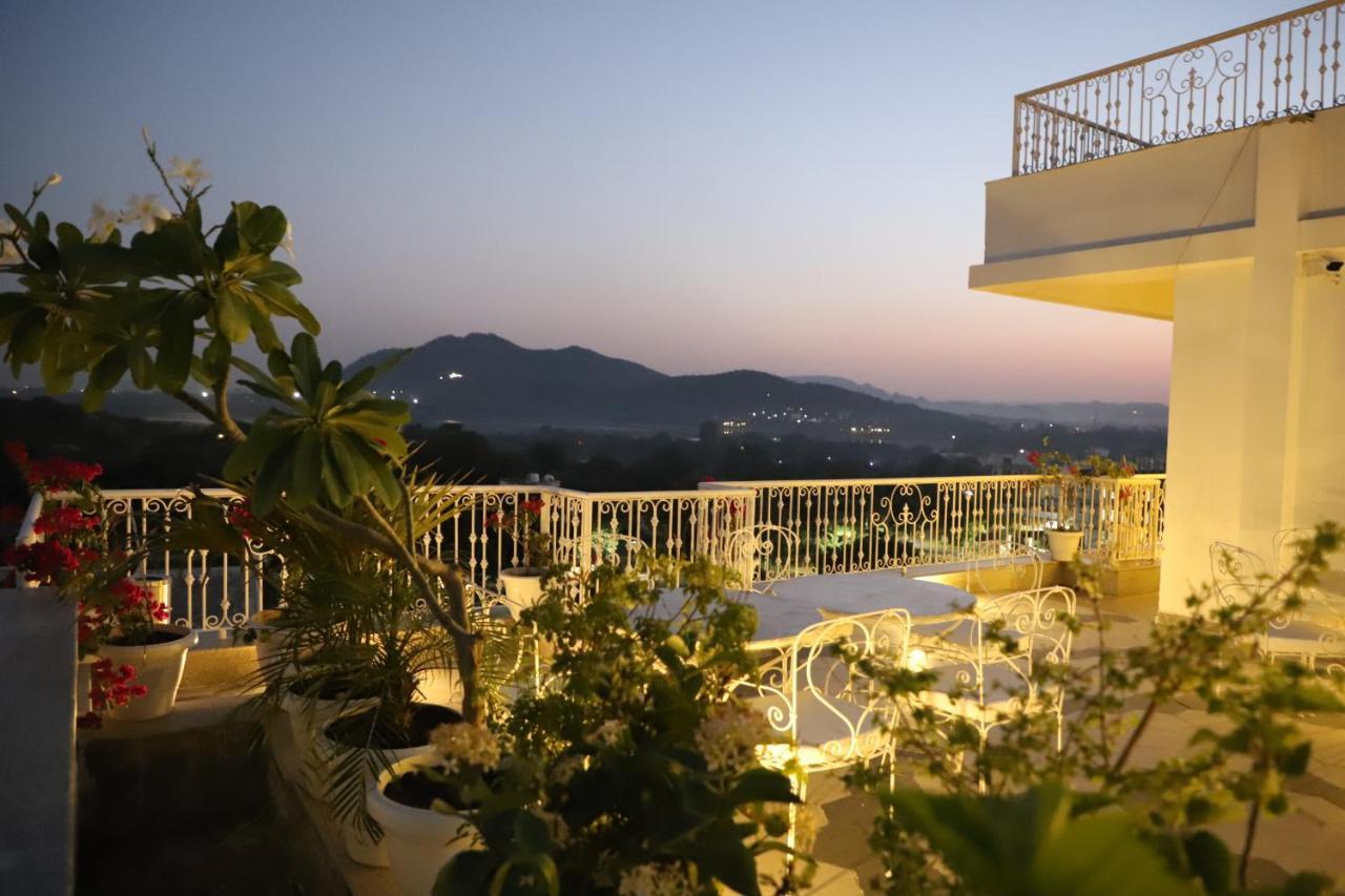 The Kehloor Hotel Udaipur Exterior photo